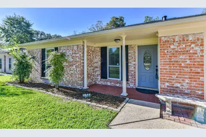 405 Linda Lane, Friendswood, TX 77546 - Photo 3