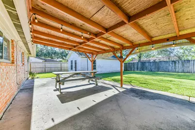 405 Linda Lane, Friendswood, TX 77546 - Photo 25