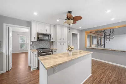 16118 York Minster Drive, Spring, TX 77379 - Photo 9