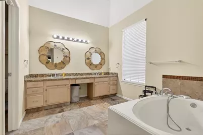 14 Treestar Place, The Woodlands, TX 77381 - Photo 17