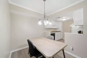 2350 Bering Dr, Houston, TX 77057 - Photo 11