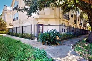 328 Malone St, Houston, TX 77007 - Photo 1