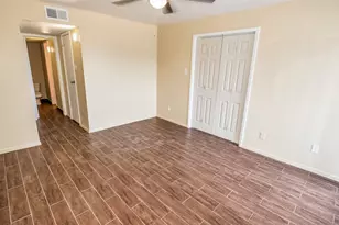 3035 Walnut Bend Ln, Houston, TX 77042 - Photo 17