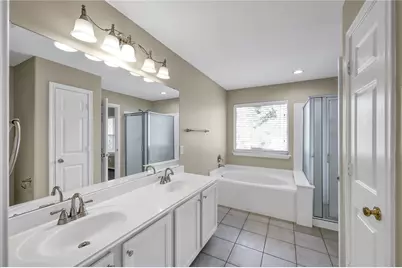 19 Peachridge Place, The Woodlands, TX 77382 - Photo 19