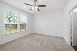 16306 Fontana Ct, Conroe, TX 77302 - Photo 13