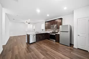 16306 Fontana Ct, Conroe, TX 77302 - Photo 9