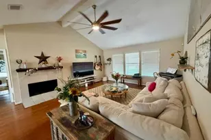 2306 Featherton Ct, Sugar Land, TX 77478 - Photo 5