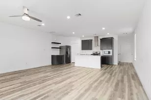 12233 City Rose Ct, Houston, TX 77047 - Photo 9