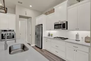 1730 Bella Vista, Canyon Lake, TX 78133 - Photo 13