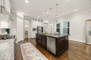 444 W 26th St, Houston, TX 77008 - Photo 11