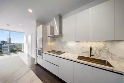 1711 Allen Parkway #1802, Houston, TX 77019 - Photo 3