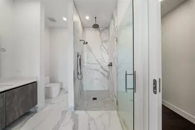 1711 Allen Parkway #1802, Houston, TX 77019 - Photo 9