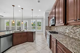 13407 Cameron Reach Dr, Tomball, TX 77377 - Photo 11