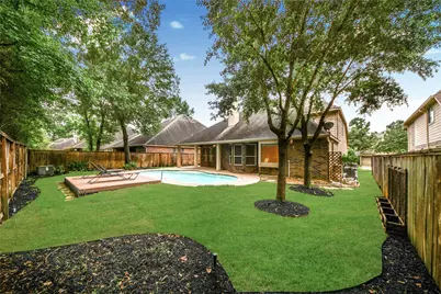 18 Blue Wildflower Place, The Woodlands, TX 77354 - Photo 9