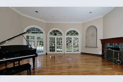 2 Wexford Court, Houston, TX 77024 - Photo 13