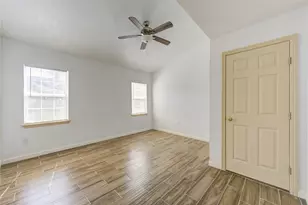 4403 Willow Beach Dr, Houston, TX 77072 - Photo 19