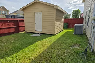 10610 Prillerman Trails Dr, Houston, TX 77016 - Photo 19