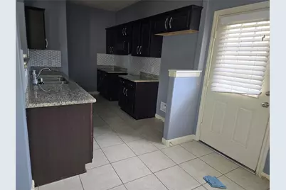 10610 Prillerman Trails Drive, Houston, TX 77016 - Photo 7
