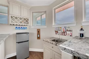 615 29th St, San Leon, TX 77539 - Photo 33