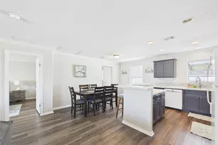 905 Meynig Dr, Crystal Beach, TX 77650 - Photo 13