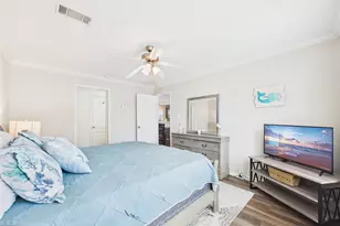 905 Meynig Dr, Crystal Beach, TX 77650 - Photo 23