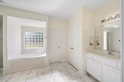 8402 Hunters Village Drive, Humble, TX 77346 - Photo 17