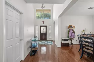 8402 Hunters Village Dr, Humble, TX 77346 - Photo 9