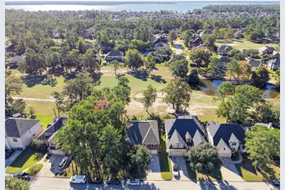 8402 Hunters Village Drive, Humble, TX 77346 - Photo 27