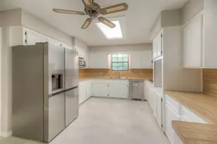 438 Bird Rd, Livingston, TX 77351 - Photo 9