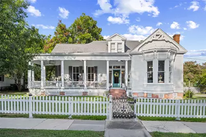 905 S Day Street, Brenham, TX 77833 - Photo 1