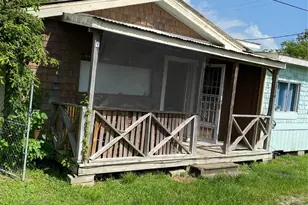 114 2nd St, San Leon, TX 77539 - Photo 3