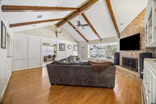 1427 Heathwood Dr, Houston, TX 77077 - Photo 9