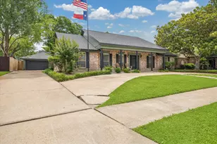 1427 Heathwood Dr, Houston, TX 77077 - Photo 3