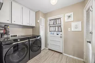 1427 Heathwood Dr, Houston, TX 77077 - Photo 27