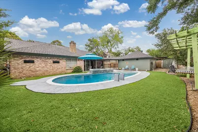 1427 Heathwood Drive, Houston, TX 77077 - Photo 31