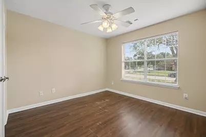 4750 Quiet Canyon Drive, Friendswood, TX 77546 - Photo 17