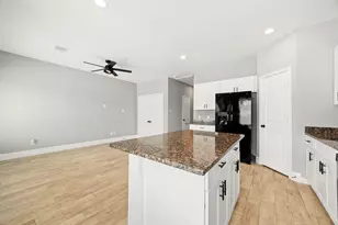 4651 Mallow St, Houston, TX 77051 - Photo 11