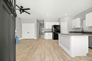 4651 Mallow St, Houston, TX 77051 - Photo 3