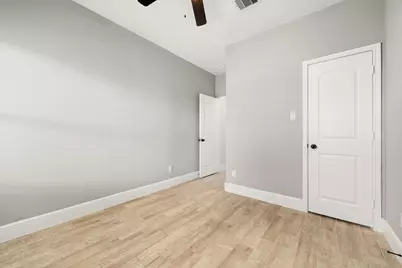 4651 Mallow Street #A/B, Houston, TX 77051 - Photo 17