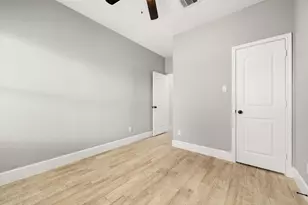 4651 Mallow St, Houston, TX 77051 - Photo 17