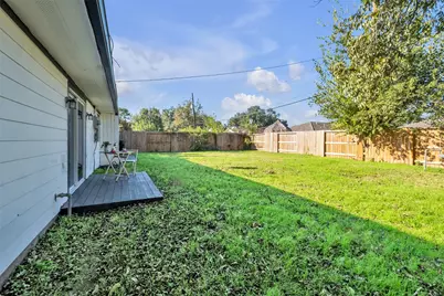 5502 Hewitt Dr Drive, Houston, TX 77092 - Photo 31