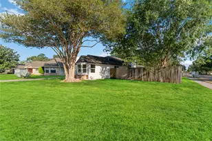 9202 Goodmeadow Dr, Houston, TX 77064 - Photo 3