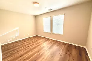 107 W Spindle Tree Cir, The Woodlands, TX 77382 - Photo 7