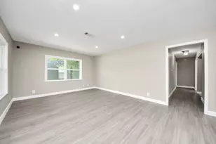 4910 Eppes St, Houston, TX 77021 - Photo 9