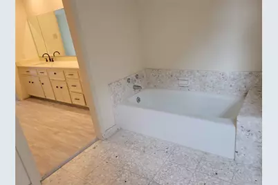 406 Fox Briar, Sugar Land, TX 77478 - Photo 9