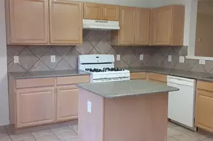 2010 Declaration Dr, Missouri City, TX 77459 - Photo 5