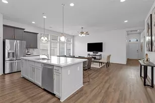 549 Cedar Harbor Ct, Conroe, TX 77304 - Photo 9