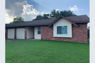 1110 E Rutgers Lane, Deer Park, TX 77536 - Photo 1