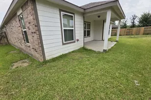 9222 Melmack Dr, Rosharon, TX 77583 - Photo 17