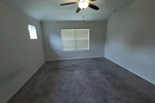 9222 Melmack Dr, Rosharon, TX 77583 - Photo 7